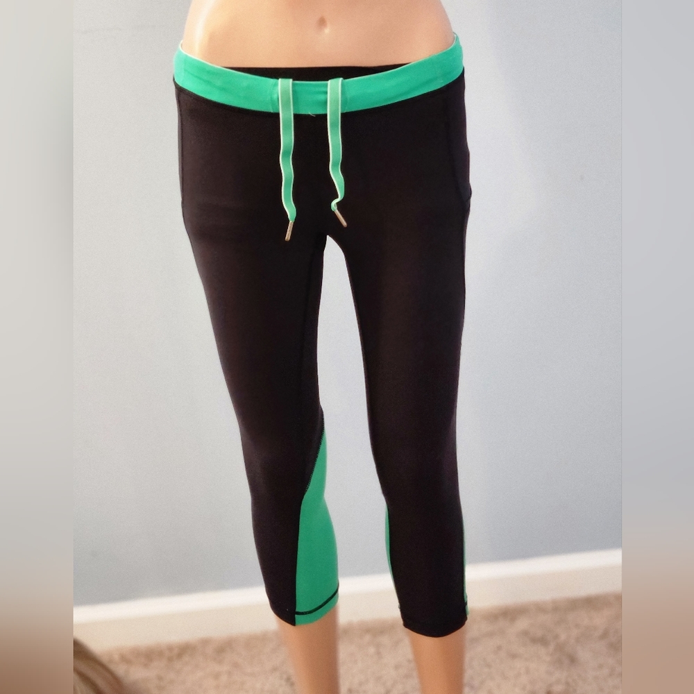 LULULEMON caprese leggings